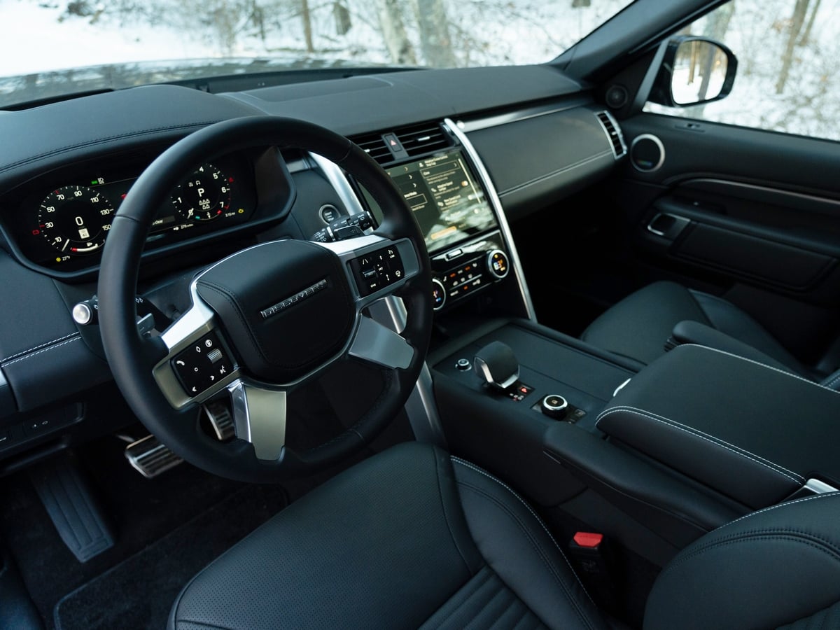 2025 Land Rover Discovery Review 2025-land-rover-discovery-review